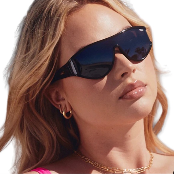 QUAY Secret Set Sunglasses Polarized Black Shield Frame Black Lens Unisex NWT - Picture 4 of 11